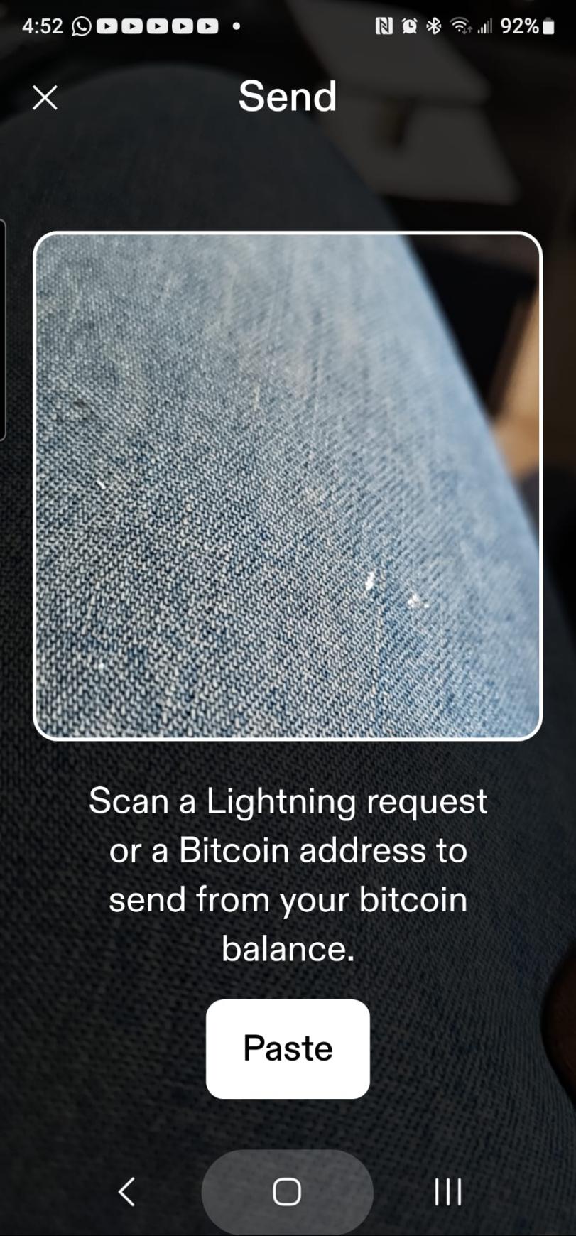 这是发送页面，需要让客户将 比特币钱包地址复制下来！ 然后点击 Paste 粘贴，进行发送！.jpg